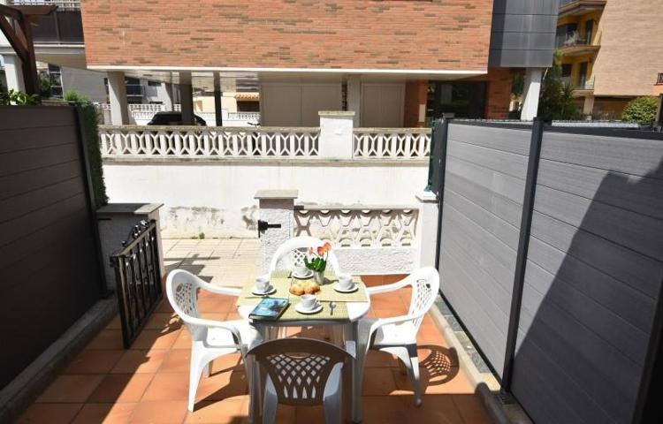 Chalet en venta en Roses photo 0