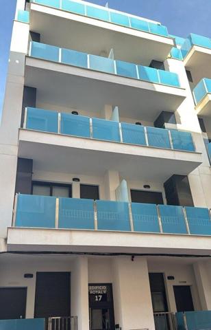 Apartamento en venta en Torrevieja photo 0