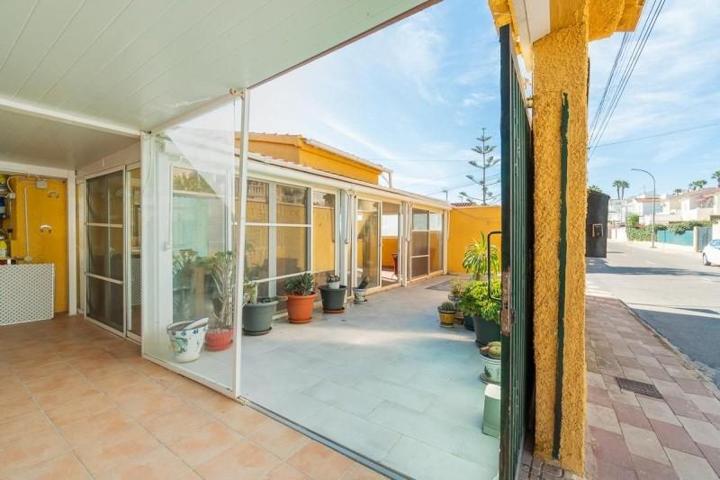 Chalet en venta en San Fulgencio, La marina photo 0