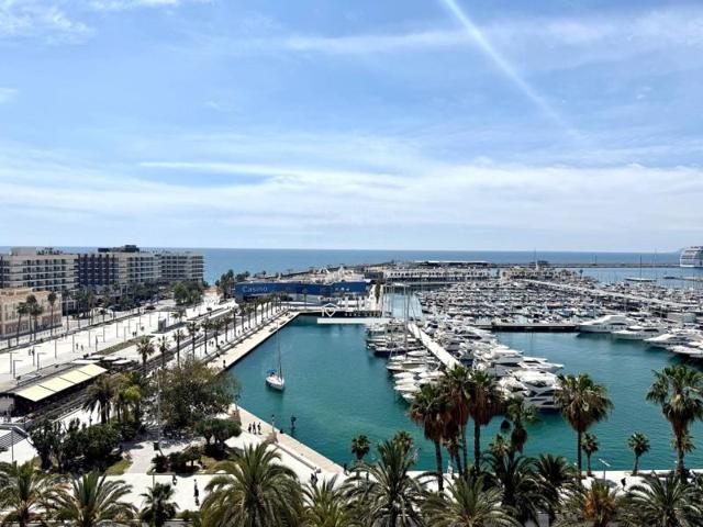 Piso en venta en Alicante, Casco Histórico-Santa Cruz photo 0