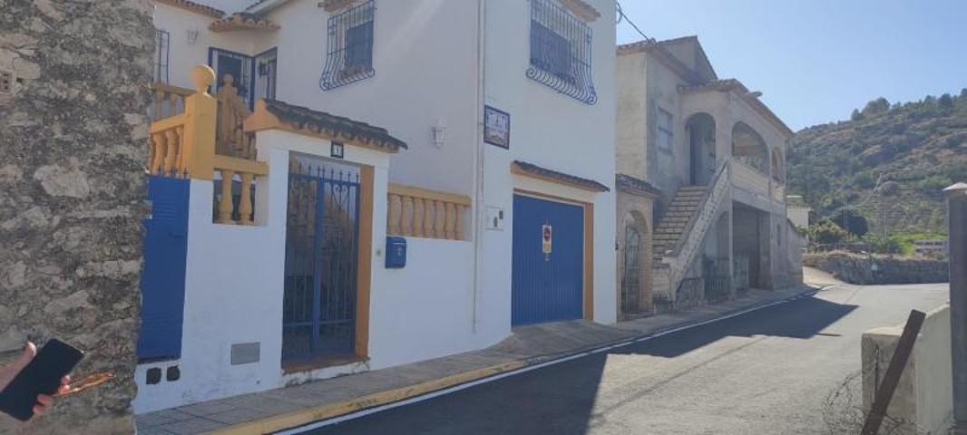 Casas de pueblo en venta en Gandia photo 0