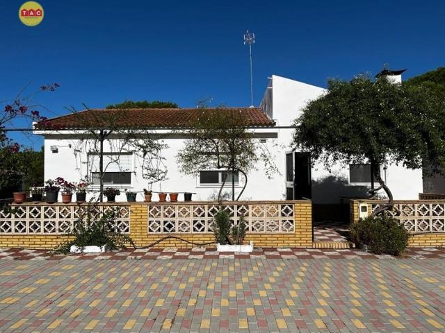Casa con terreno en venta en Isla Cristina, La redondela photo 0