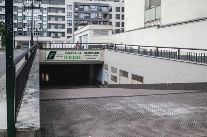 Parking en alquiler en Oviedo, ZONA SALESAS photo 0