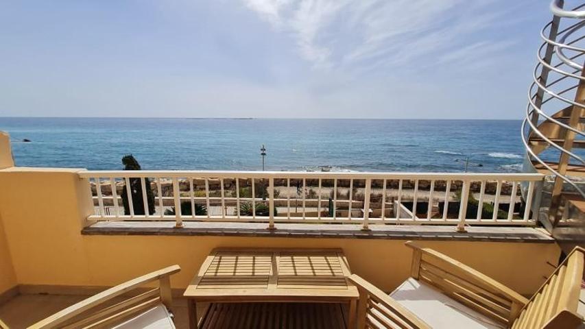 Apartamento en venta en Villajoyosa, Club Náutico - Zona Puerto photo 0