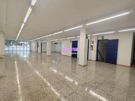 Local comercial en venta en Badalona, Centre photo 0