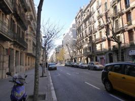 Piso en venta en Barcelona, Eixample - Eixample Derecha photo 0