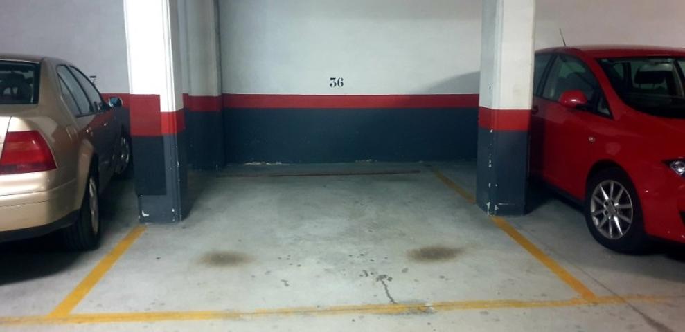 Garaje en alquiler en Pamplona photo 0