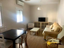 Piso en alquiler en Mérida, Avenida María Auxiliadora, 06800 photo 0