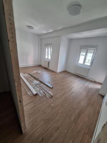 Apartamento en alquiler en Valladolid, Pº Zorrilla - Cuatro de Marzo photo 0
