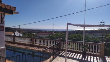 Chalet en alquiler en Nerja, Campo photo 0