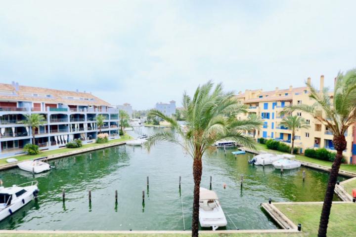 Apartamento en alquiler en Sotogrande, Sotogrande photo 0