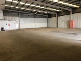 Nave industrial en alquiler en Ponferrada, P.i.b. photo 0