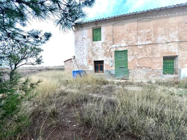 Casa con terreno en venta en Pinoso, Comunidad valenciana photo 0