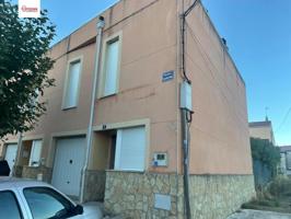 Adosada en venta en Hormazas, Zumel photo 0