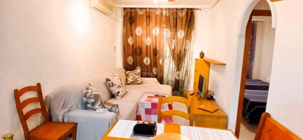 Apartamento en venta en Torrevieja, Centro photo 0