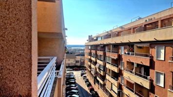 Piso en venta en Torrevieja, Centro photo 0