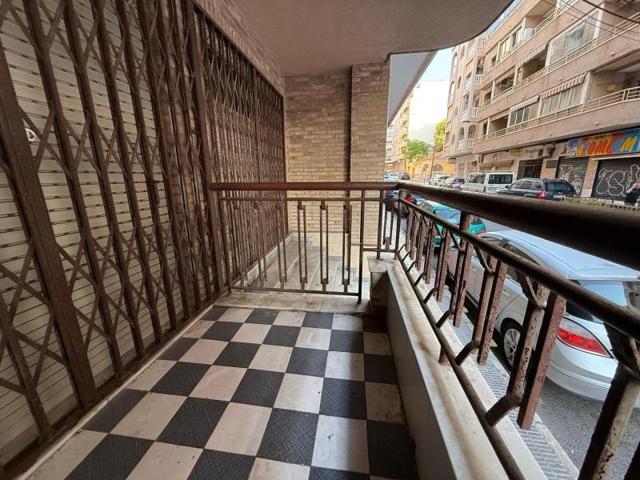 Apartamento en venta en Torrevieja, Playa del cura photo 0