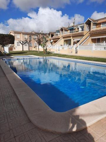Bungalow en venta en San Miguel de Salinas, Costa blanca sur photo 0