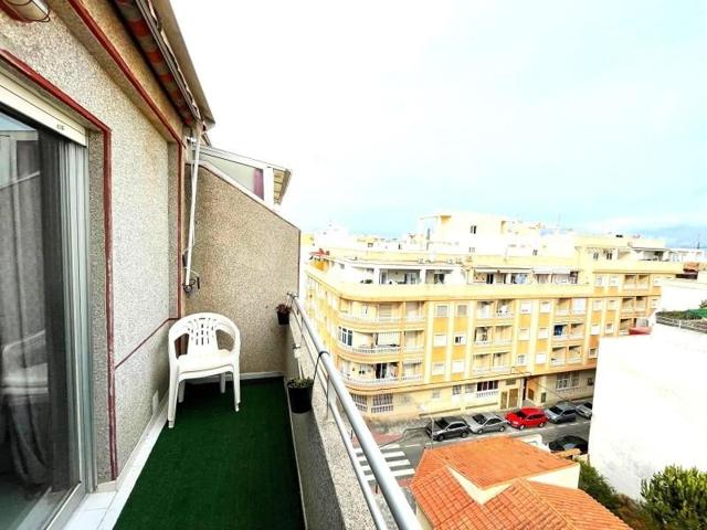 Apartamento en venta en Torrevieja, Centro photo 0