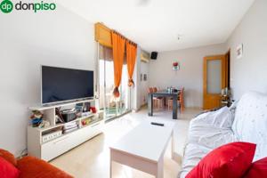 Piso en venta en Huétor Vega, Zona metropolitana photo 0