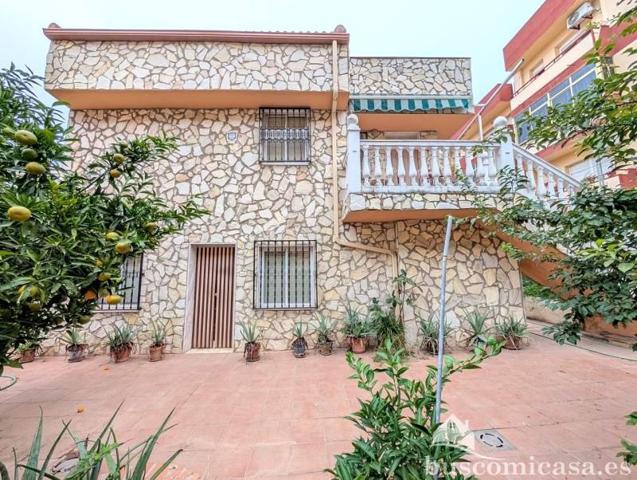 Chalet en venta en Linares, Calle Martínez de Úbeda, 23700 photo 0