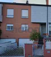 Adosada en venta en Ponferrada, Bierzo- Ancares photo 0