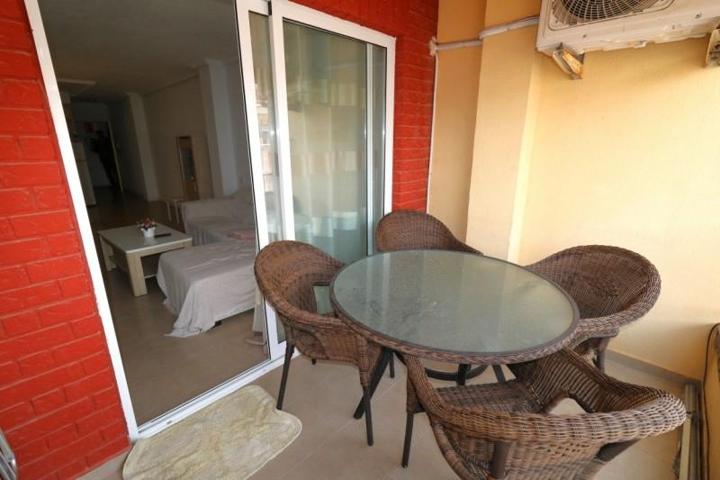Apartamento en venta en Torrevieja, Playa del cura photo 0
