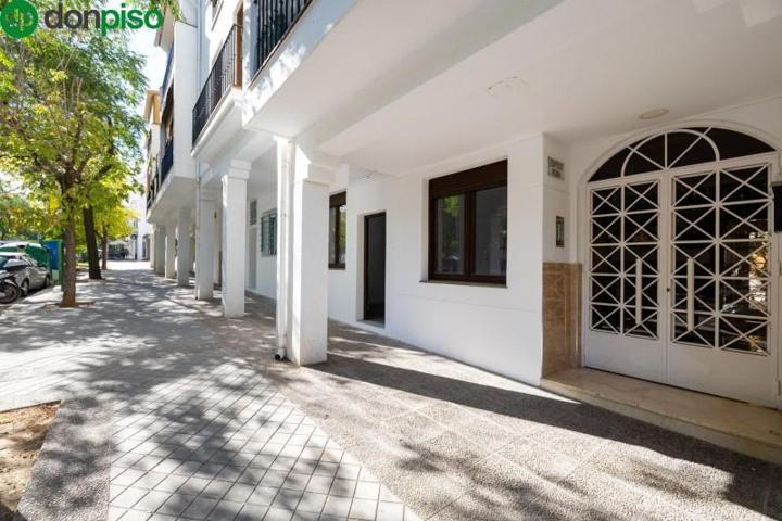 Piso en venta en Granada, Bola de Oro photo 0