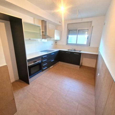 Piso en venta en El Vendrell, Barri de frança photo 0