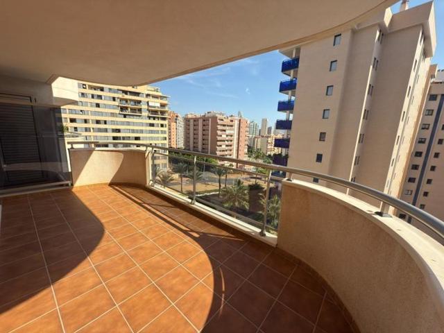 Apartamento en venta en Villajoyosa, Cala de finestrat photo 0