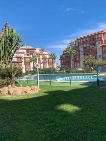 Apartamento en venta en Torrevieja, Torreblanca photo 0