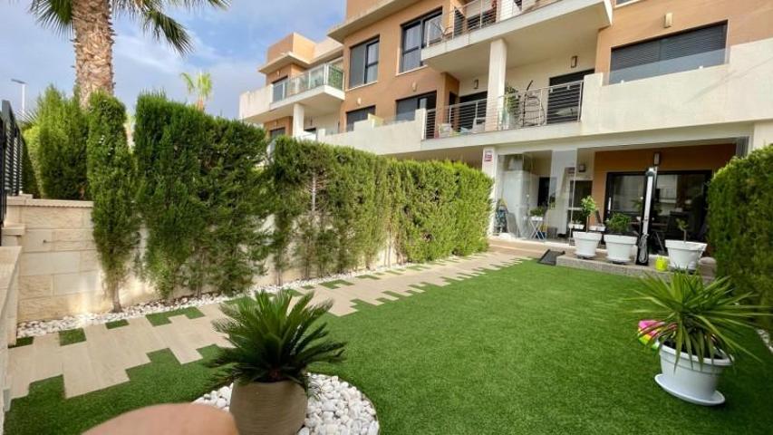 Apartamento en venta en Orihuela Costa, Lomas de Cabo Roig photo 0
