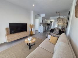 Apartamento en venta en Orihuela Costa, Las Filipinas photo 0