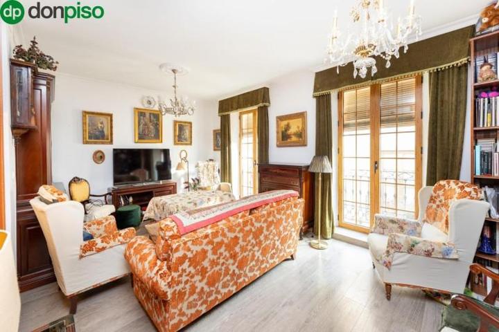 Piso en venta en Granada, Gran via photo 0