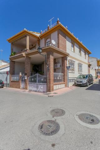 Casas de pueblo en venta en Peligros, Centro photo 0