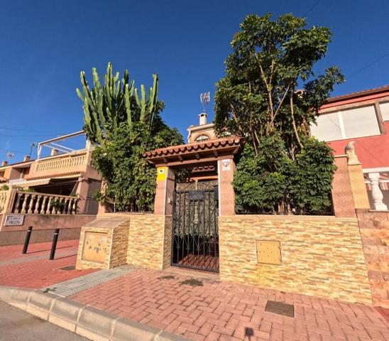 Adosada en venta en Torrevieja, El Acequión - Los Náufragos photo 0