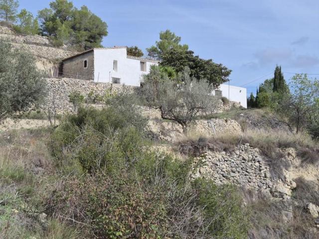Casa con terreno en venta en Relleu, Comunidad valenciana photo 0
