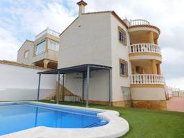 Chalet en venta en San Miguel de Salinas, Comunidad valenciana photo 0