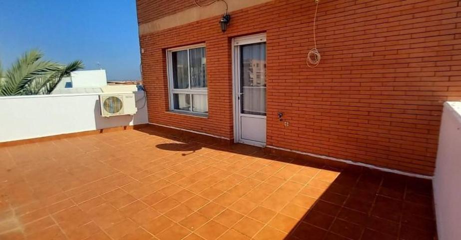 Casa en venta en Torrevieja, Playa de los locos photo 0