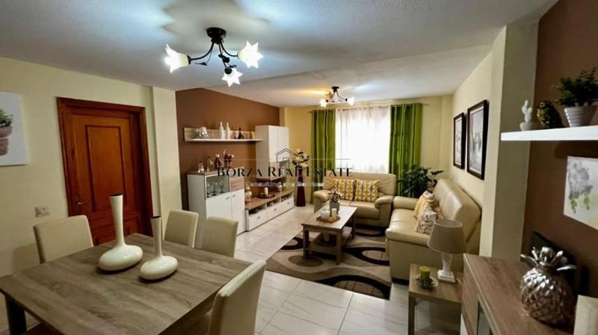 Apartamento en venta en Adeje, Adeje photo 0