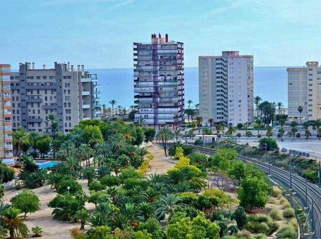 Apartamento en venta en Alicante, Playa de San Juan photo 0