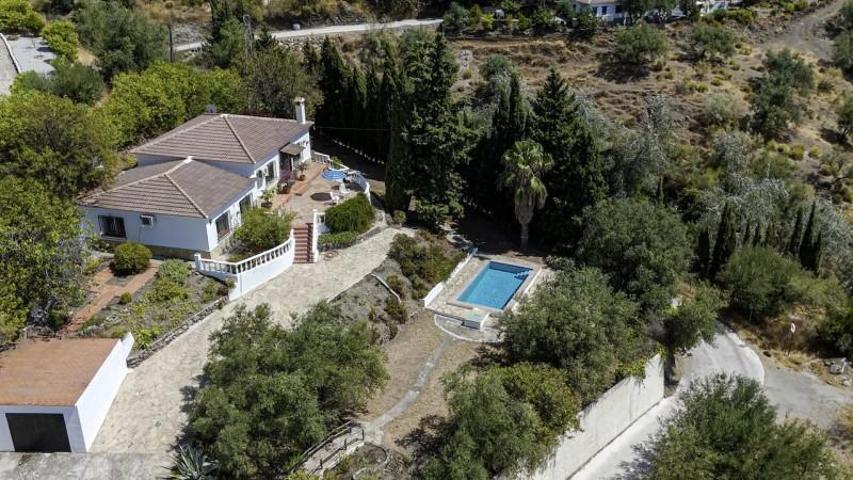 Chalet en venta en Alcaucín, South of spain photo 0