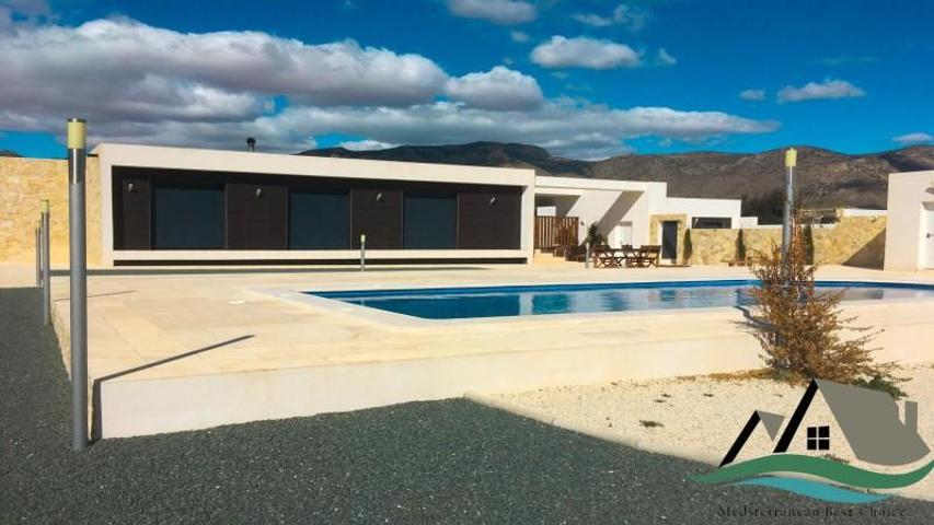 Chalet en venta en Hondon de las Nieves, Pueblo 6 photo 0