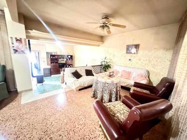 Casa en venta en Pinoso, Comunidad valenciana photo 0