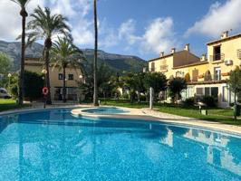 Adosada en venta en Denia, Zona Montgó photo 0