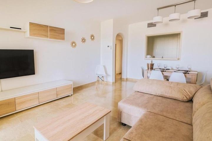Apartamento en venta en Manilva, Manilva, La Duquesa photo 0