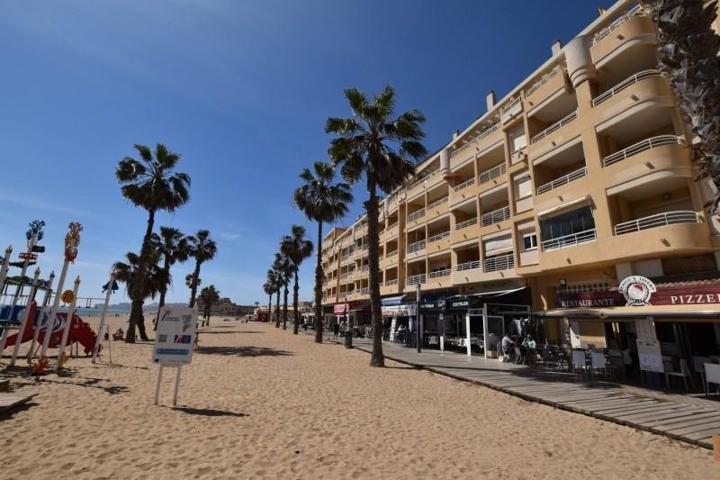 Apartamento en venta en Torrevieja, Centro photo 0