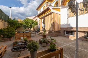 Casa en venta en Atarfe, Centro photo 0