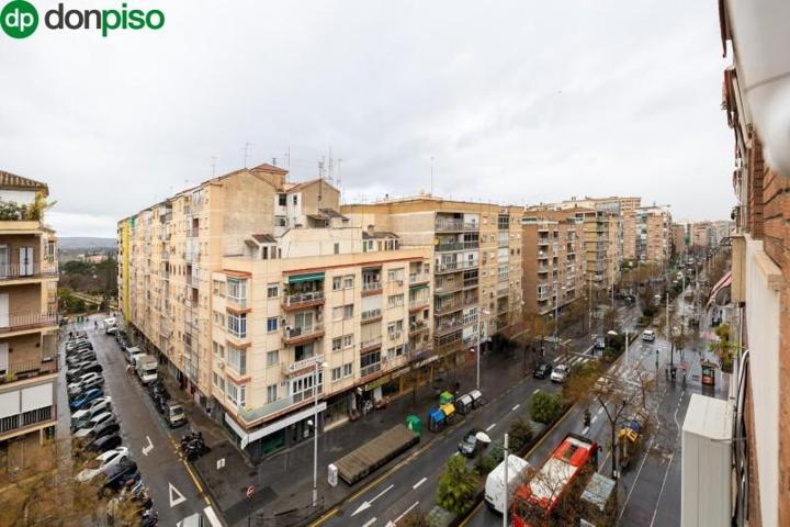 Piso en venta en Granada, Camino de ronda photo 0