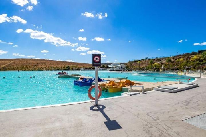 Apartamento en venta en Estepona, Zona Las Mesas photo 0